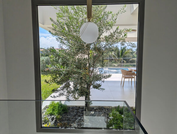 Décoration et design intérieur de la villa Nateina Home au Gosier
